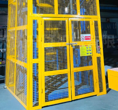 西平货梯可以安装在室外吗