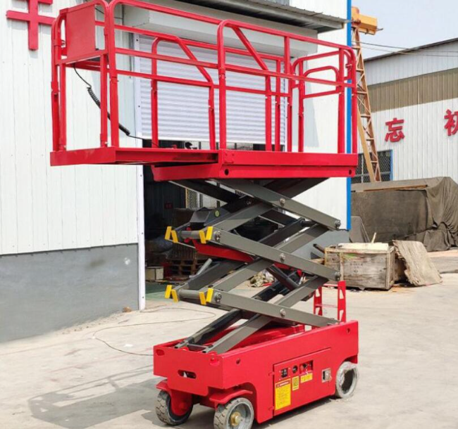 西平移动剪叉式升降机